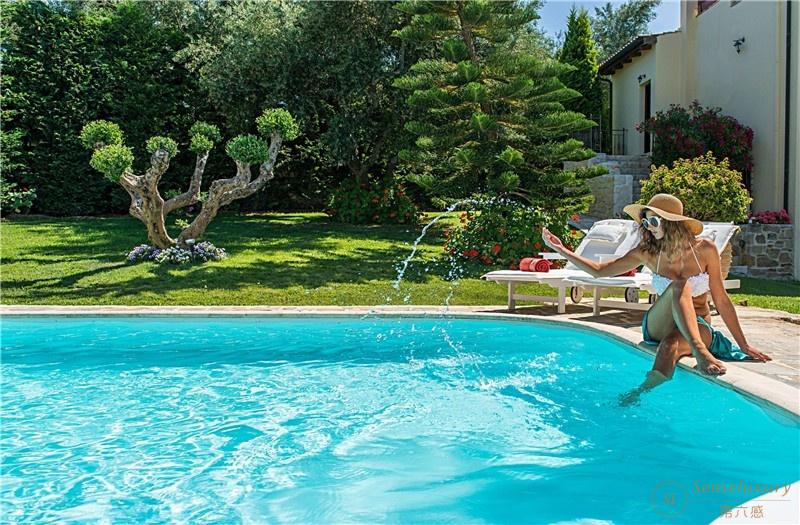 希腊扎金索斯岛波佐诺斯奢华别墅泳池
