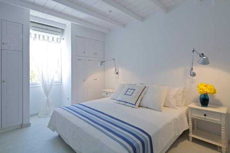 希腊帕罗斯岛阿西娅·塔拉萨别墅卧室