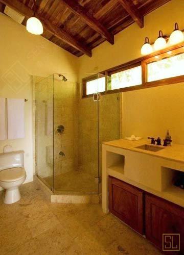 加勒比海哥斯达黎加西艾特别墅浴室