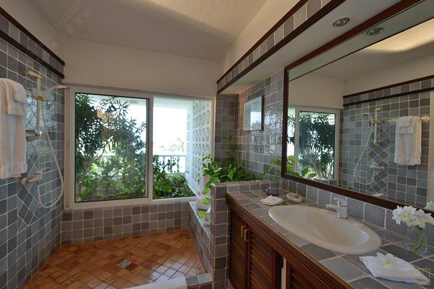 加勒比圣马丁岛世外桃源别墅浴室