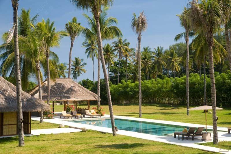 印尼龙目岛海风别墅独立泳池