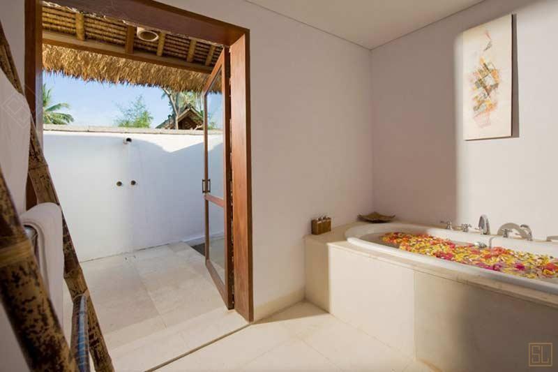 印尼龙目岛海风别墅浴室