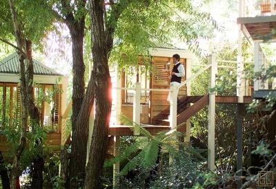 Lake House - Photo 13
