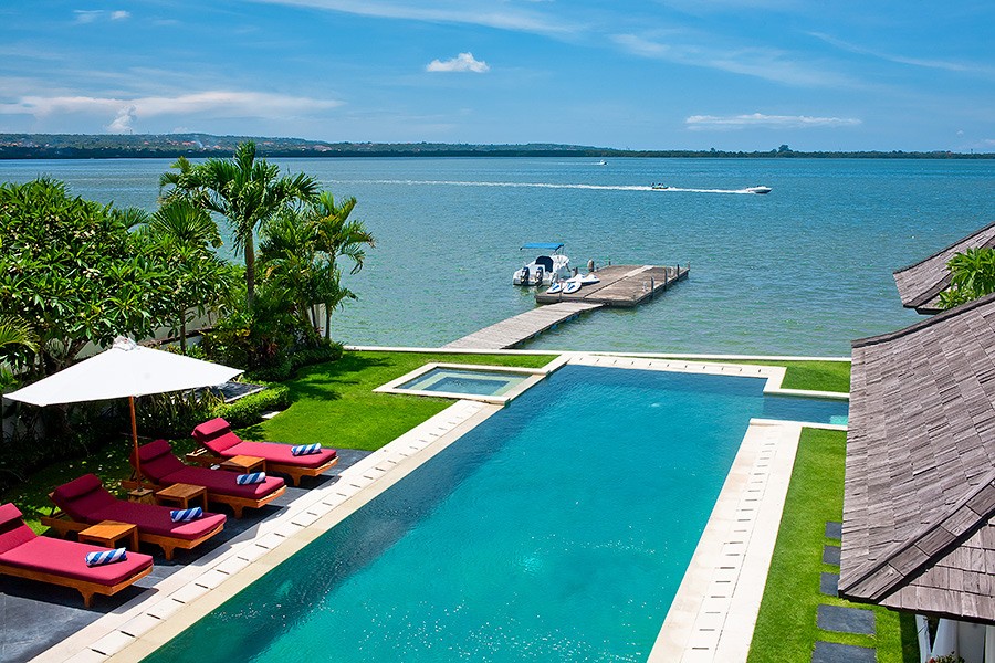 印尼巴厘岛日落别墅独立泳池