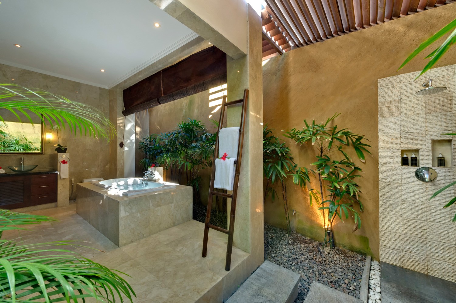 印尼巴厘岛卡丽玛雅4号别墅浴室
