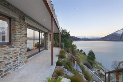 Kohanga Lakeside Villa - Photo 21