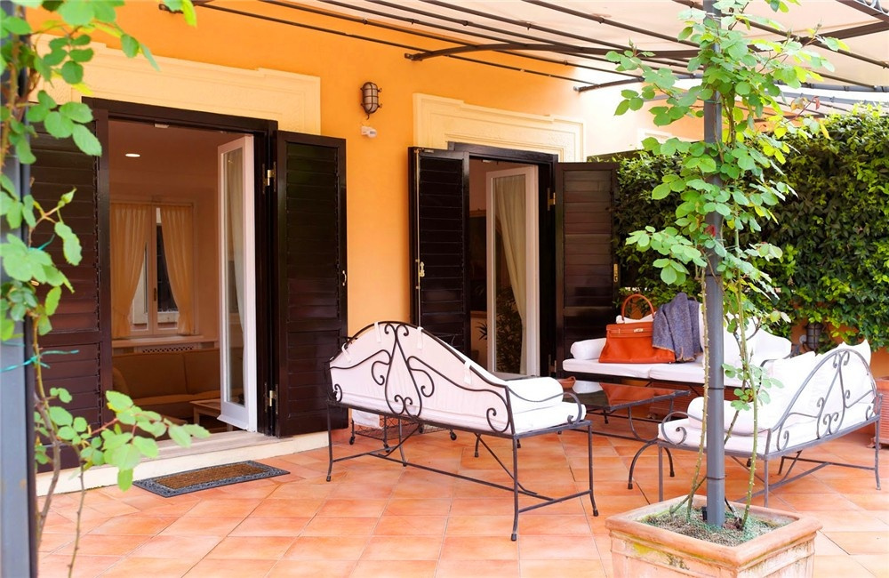 Garden Suite Apartment - Photo 5