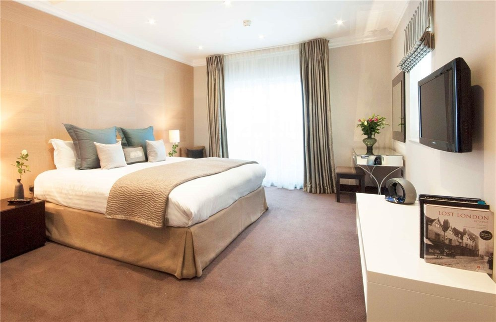 130 Queen's Gate Penthouse - Photo 9