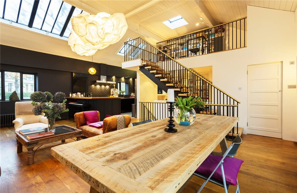 The Writer’s Mews - Main Photo