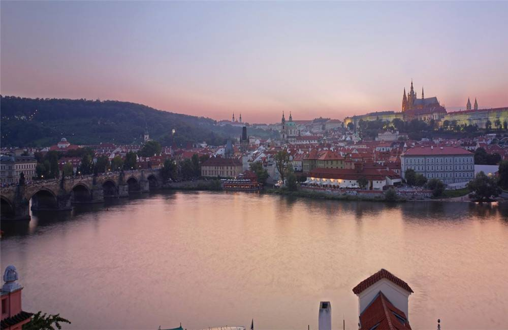 2024布拉格签证攻略_布拉格旅游签证推荐-第六感度假攻略