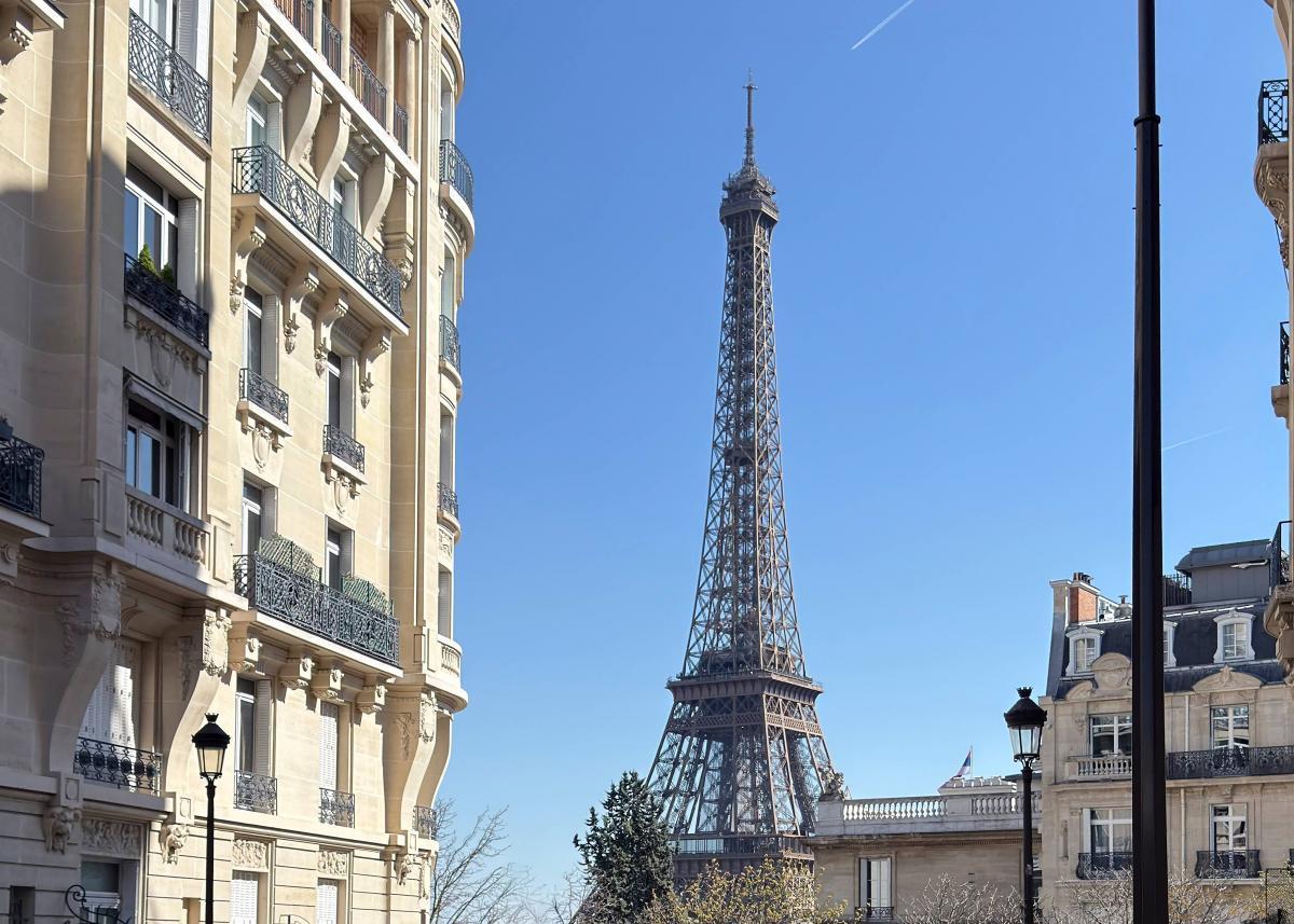 Avenue de Camoens Apartment - Photo 29