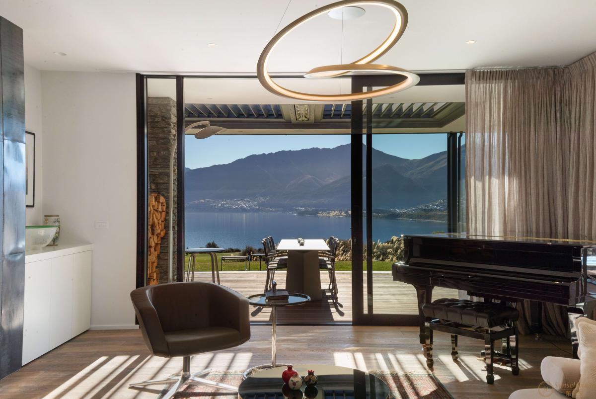 The Lake House - Photo 13