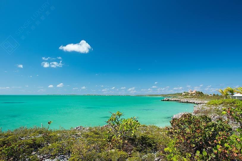 加勒比特克斯和凯科斯群岛制高点别墅海景