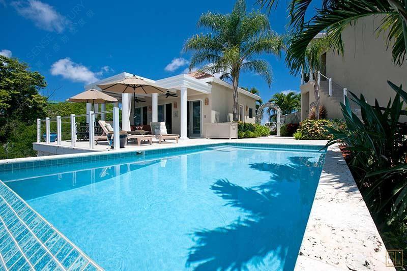 加勒比圣托马斯岛远处别墅泳池