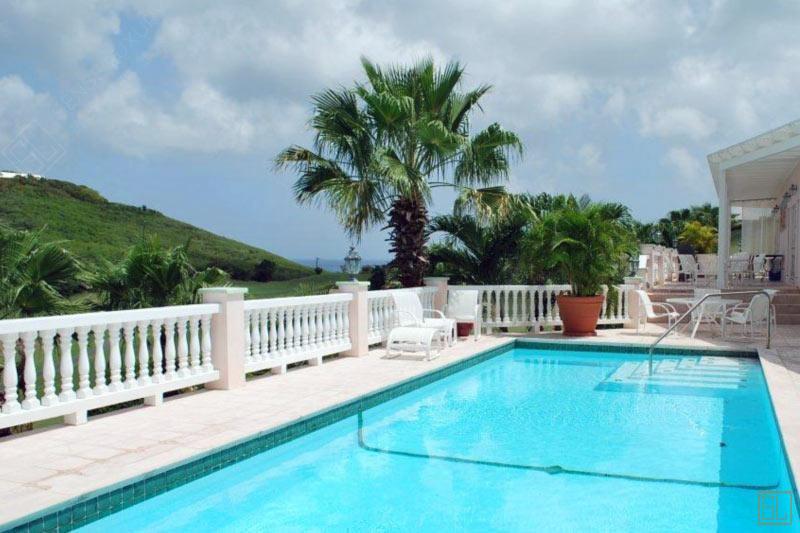 加勒比海圣克鲁斯岛慢摆别墅泳池