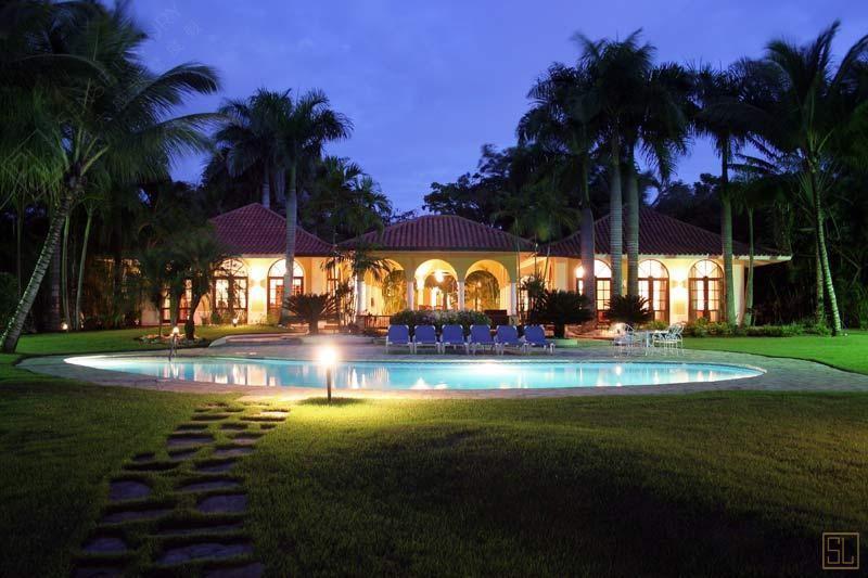 加勒比多米尼加共和国大洋洲别墅夜景