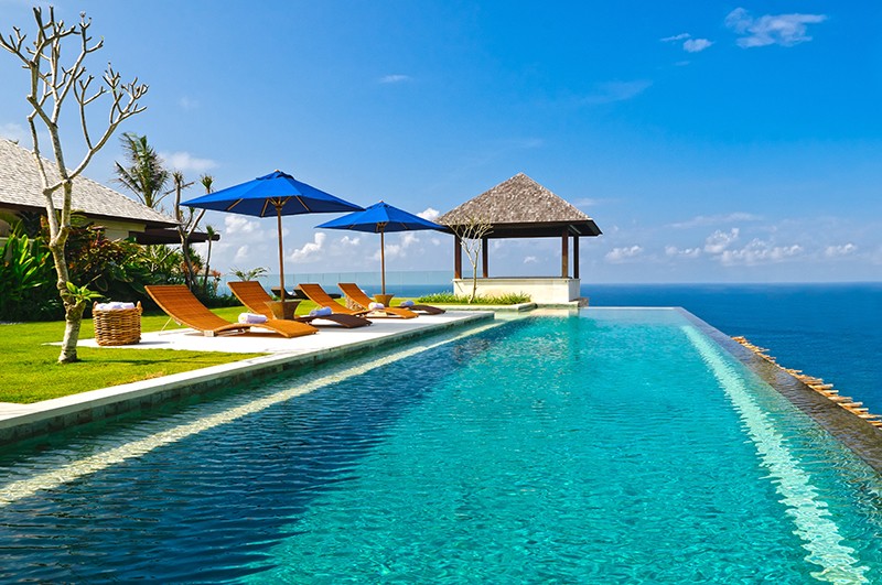 印尼巴厘岛诺拉别墅无边泳池