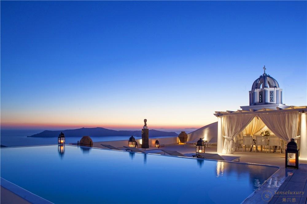 希腊圣托里尼岛瓷意别墅泳池