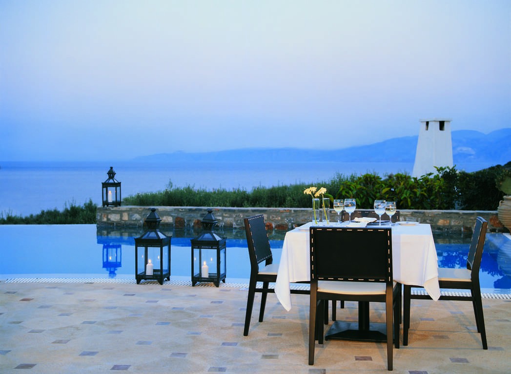 希腊克里特岛地中海泳池别墅露台